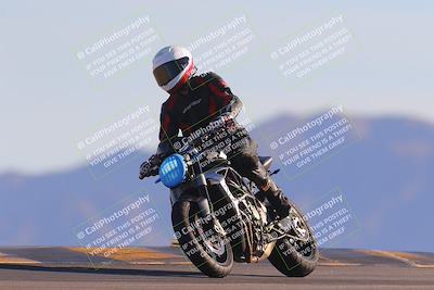 media/Nov-06-2023-Moto Forza (Mon) [[ce023d0744]]/4-Beginner Group/Session 5 (Turn 9)/